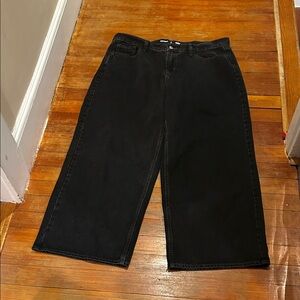 Old Navy Women's Mid-rise WOW Baggy Wide Leg Washed Black Jeans -Size 14 S
